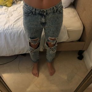 SNEAK PEEK DISTRESSED DENIM